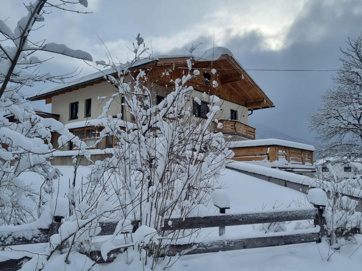 Ferienwohnungen Lodge-B Weissenbach am Lech Exterior foto