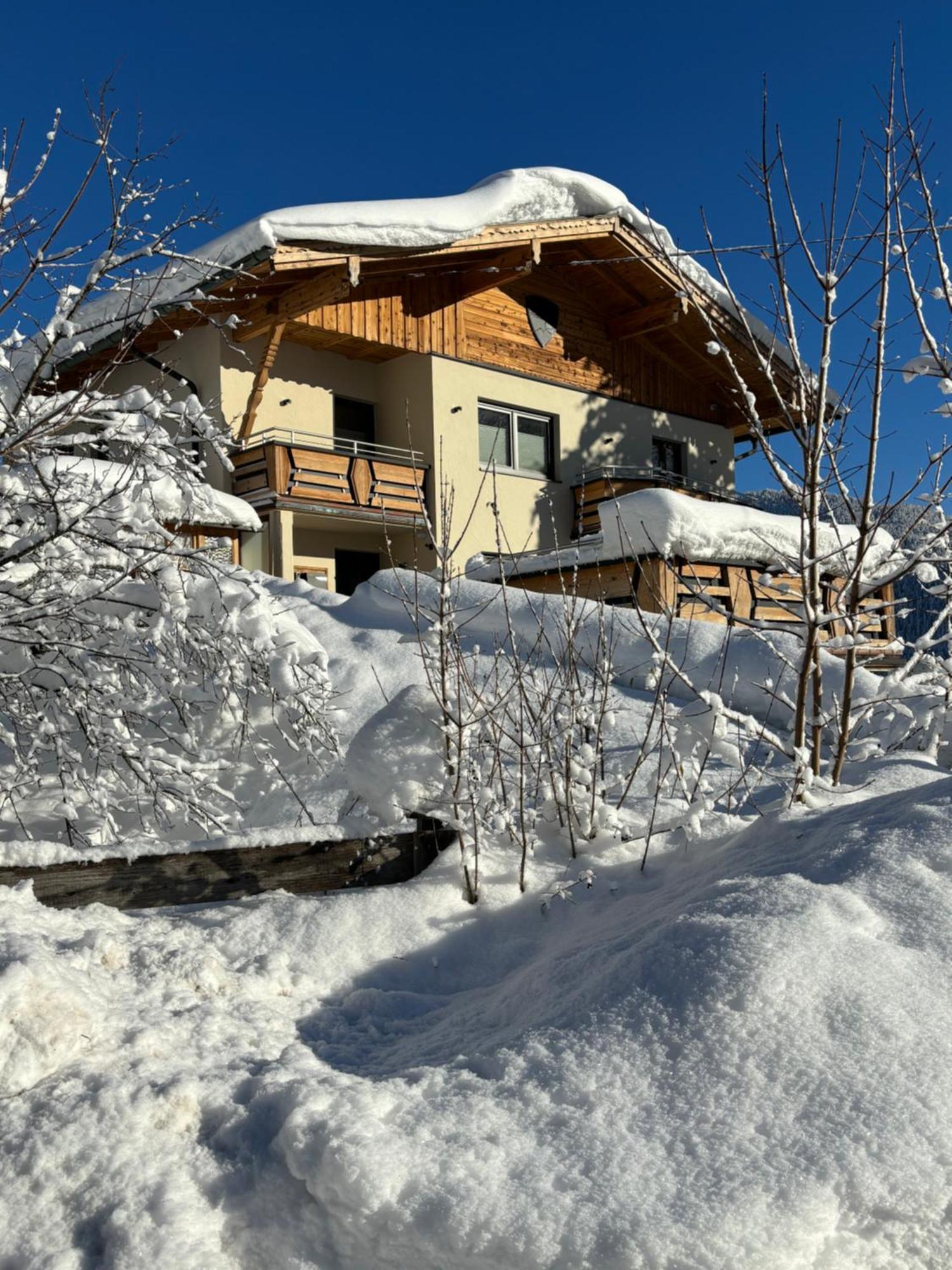 Ferienwohnungen Lodge-B Weissenbach am Lech Exterior foto